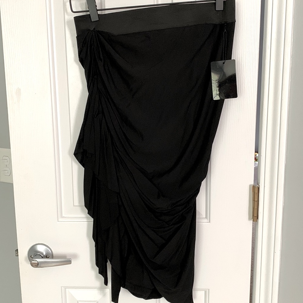 L.A.M.B by Gwen Stafani figure hugging ruched skirt